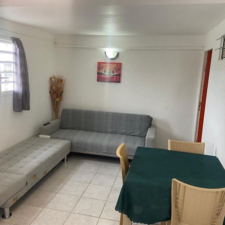 Logement De 40M2 Avec Terrasse, Moderne Et Equipe Petit-Canal Ngoại thất bức ảnh