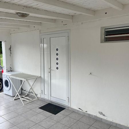 Logement De 40M2 Avec Terrasse, Moderne Et Equipe Petit-Canal Ngoại thất bức ảnh