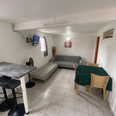Logement De 40M2 Avec Terrasse, Moderne Et Equipe Petit-Canal Ngoại thất bức ảnh