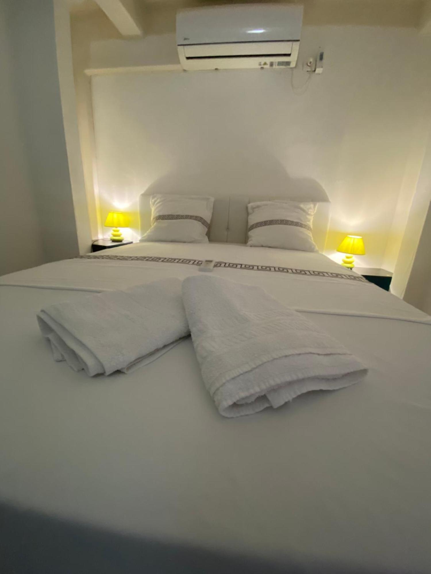 Logement De 40M2 Avec Terrasse, Moderne Et Equipe Petit-Canal Ngoại thất bức ảnh